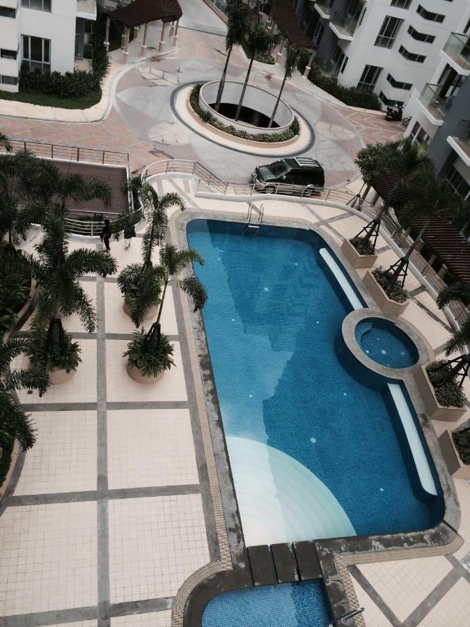 Resorts World Condo Manila Exterior foto